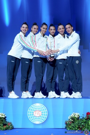 awards sfe07872 copia simone ferraro ph